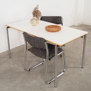 Table laminée, design danois, 2000, fabriquée par Randers Møbelfabrik
