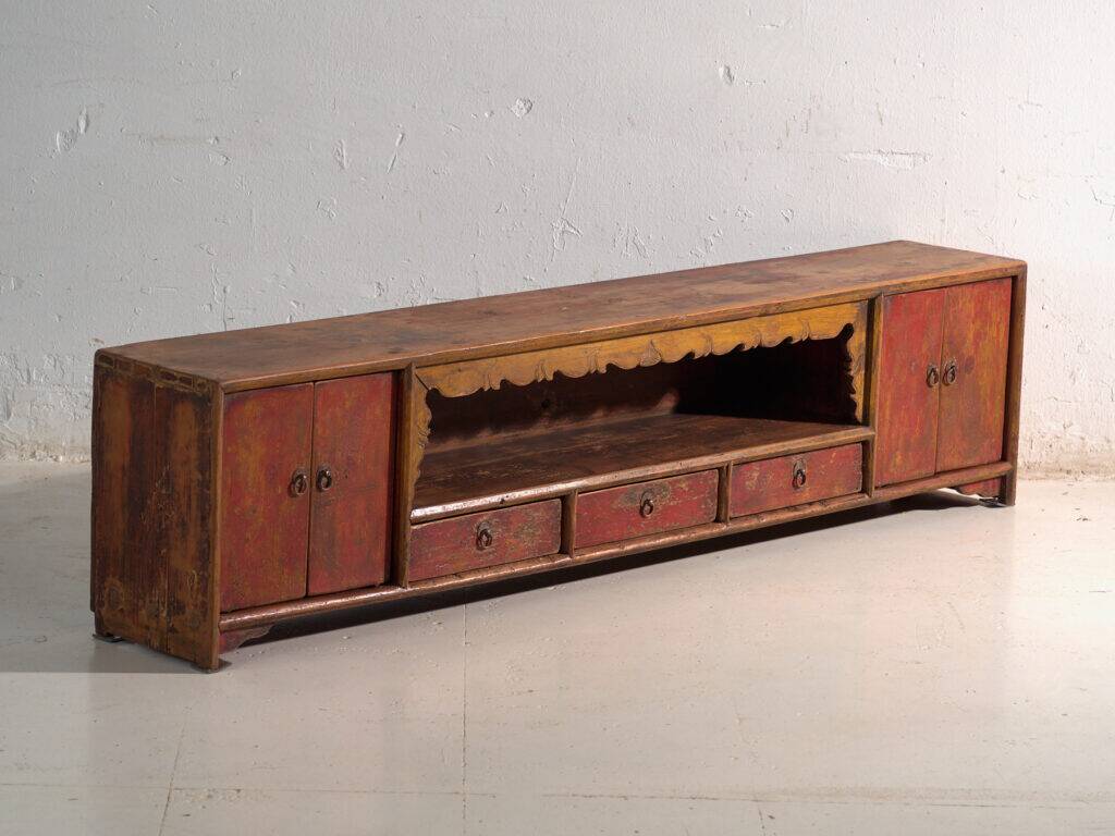 Meuble bas ancien en bois d’orme – Chine, vers 1900