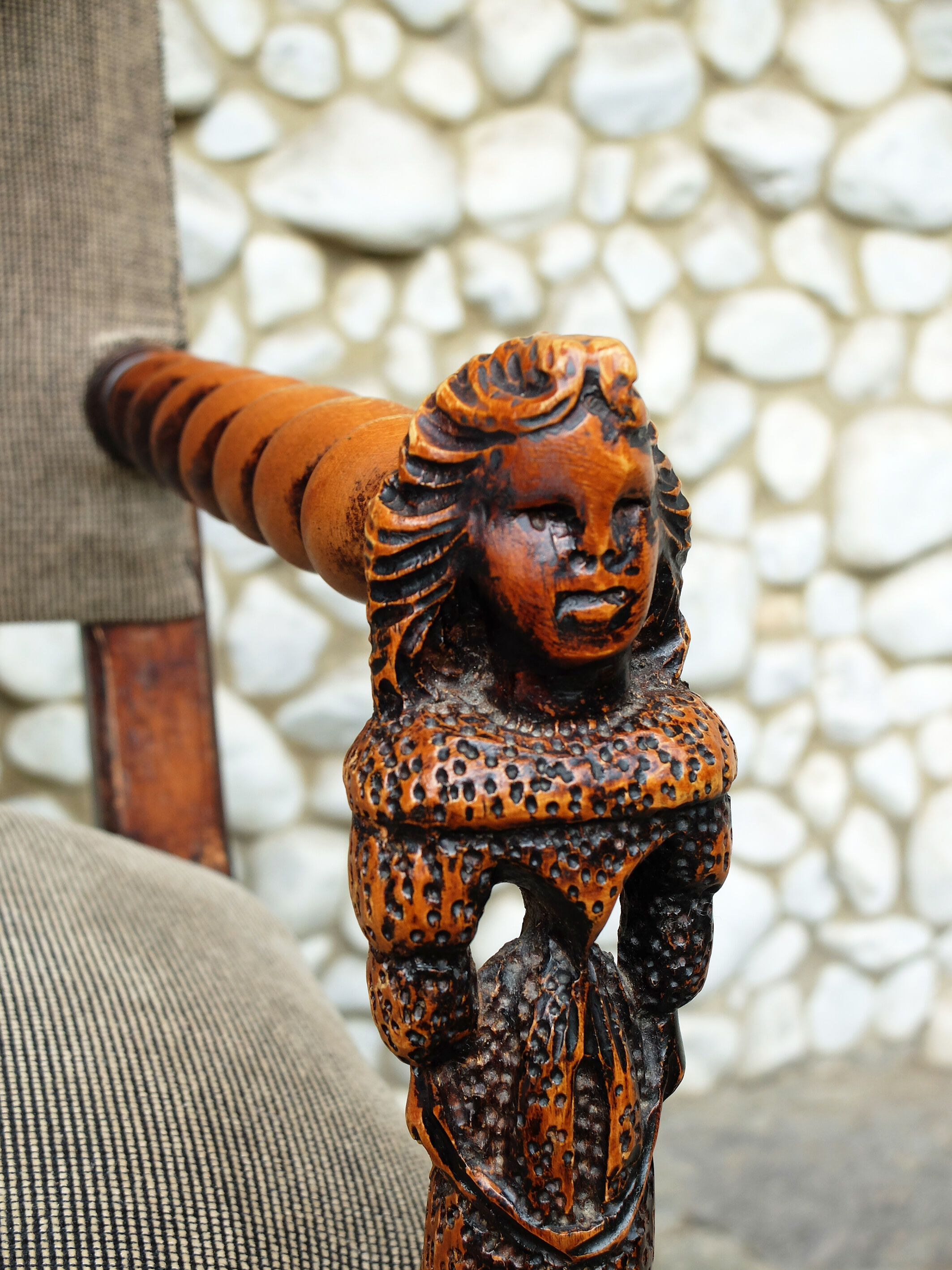Armchair with sculpted armrests, bust of a woman, Louis XIII Renaissance style
