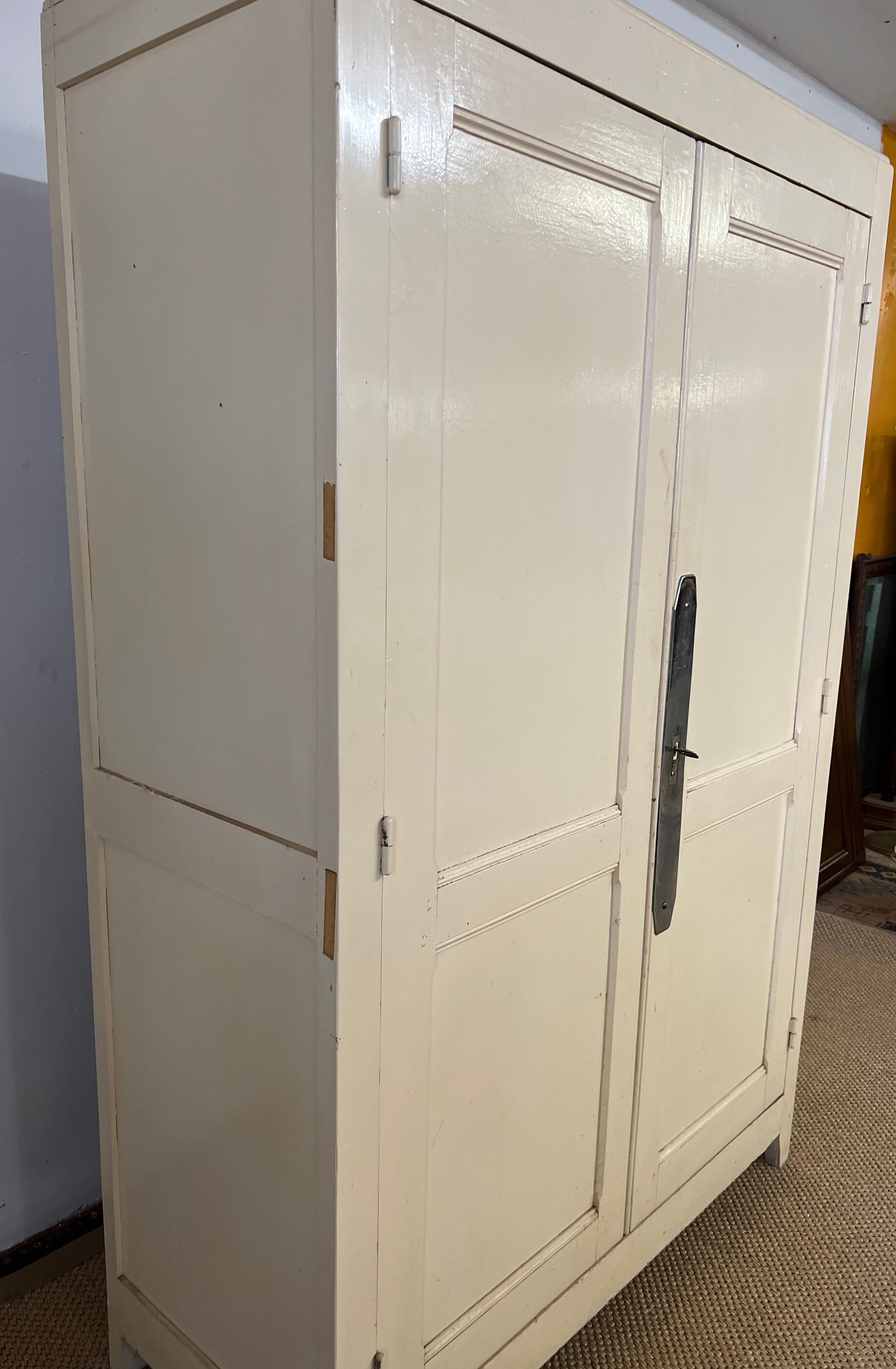 Armoire parisienne d’atelier