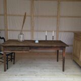 Farm table