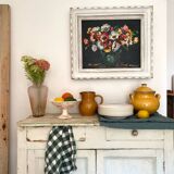 Old oil on canvas depicting a bouquet of flowers