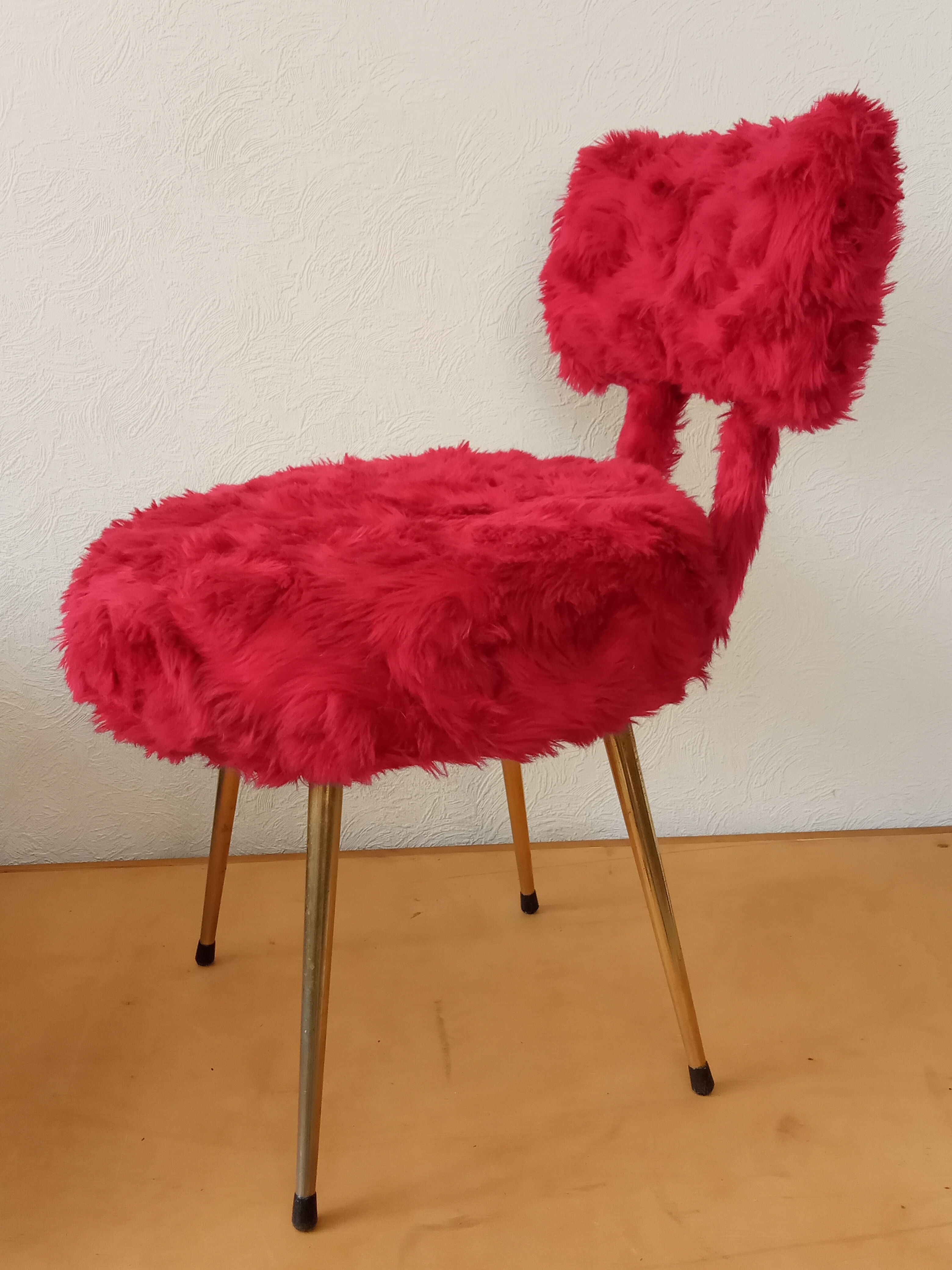 70s faux-fur chair