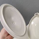 A very old Villeroy & Boch soup tureen. From about 1910-1920.