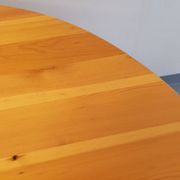 Table à manger ronde scandinave vintage style Rainer Daumiller en pin