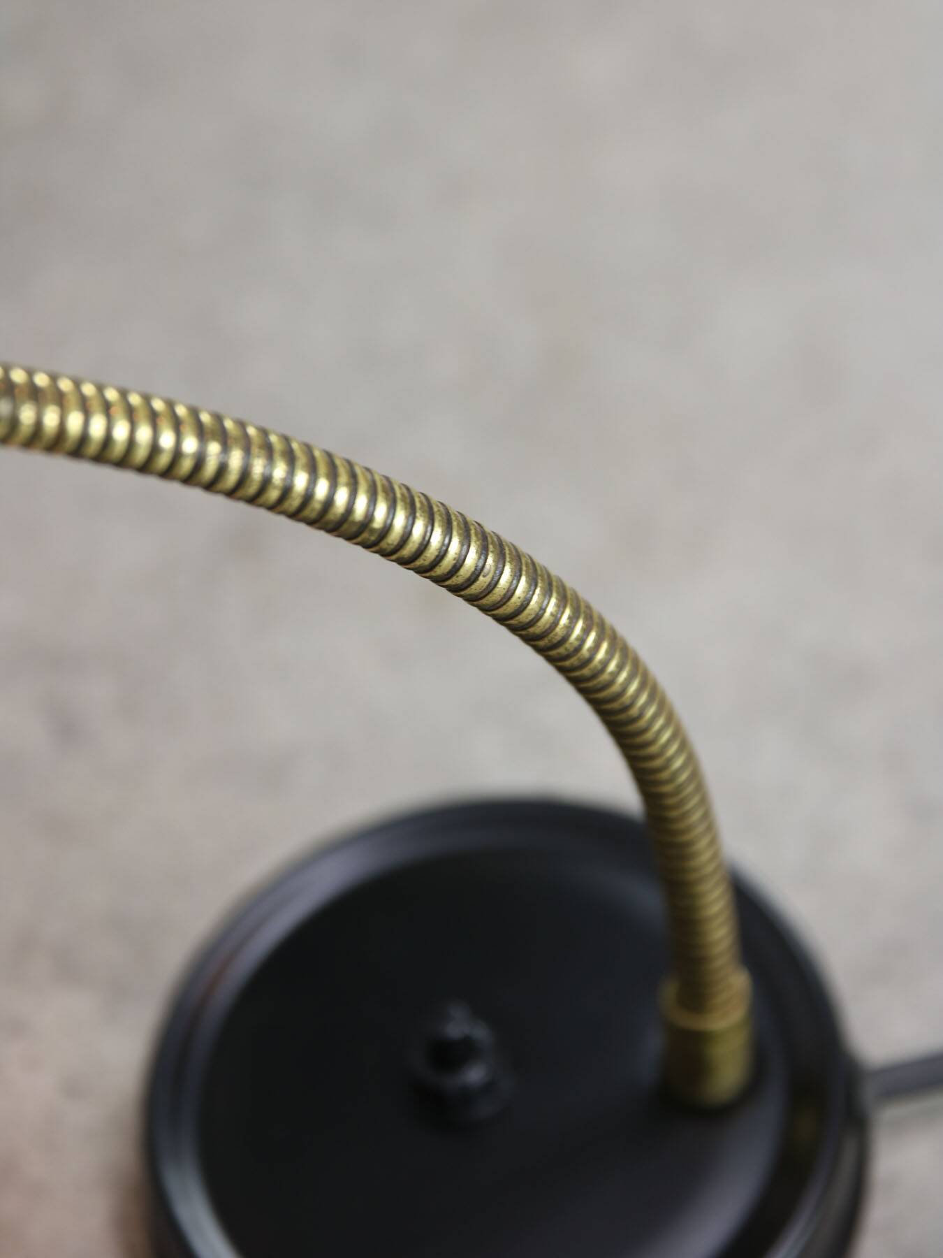 Mid-Century Italian Mini Gooseneck Table Lamp in Black and Brass