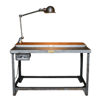 Bureau industriel des poste modifié + lampe Jieldé