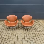 2x Fritz Hansen Swan chair cognac leather, as new!!