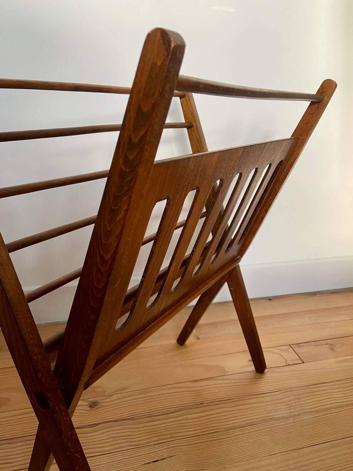 Scandinavian magazine rack