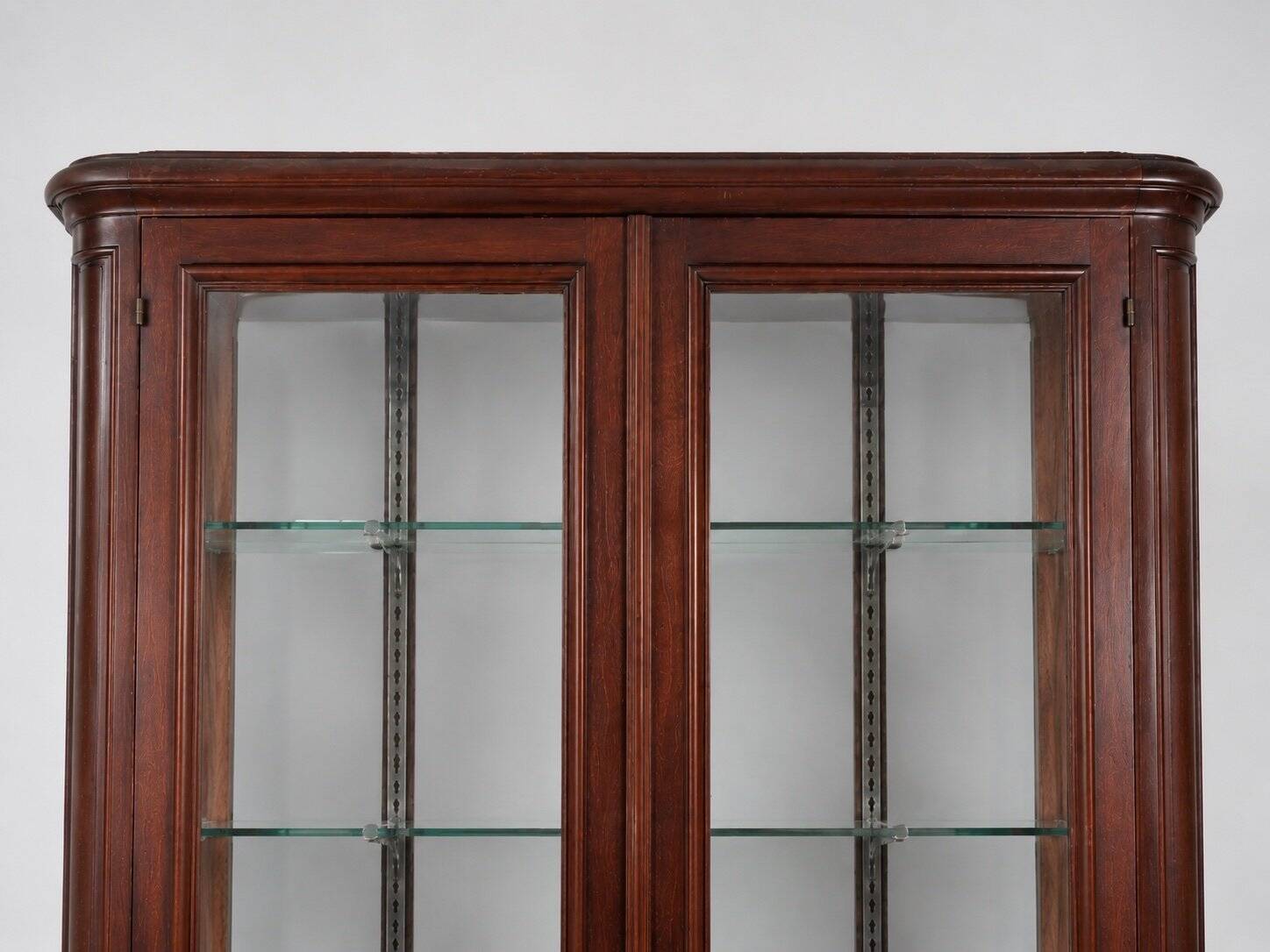 Shop display cabinet Belle Époque – Solid oak – Two glass doors – Miro