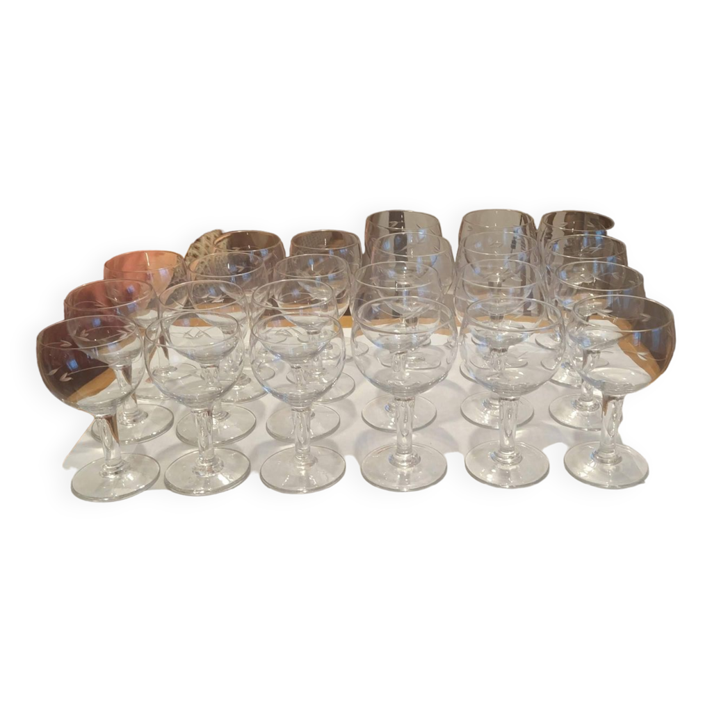 Set of water and wine glasses Selency