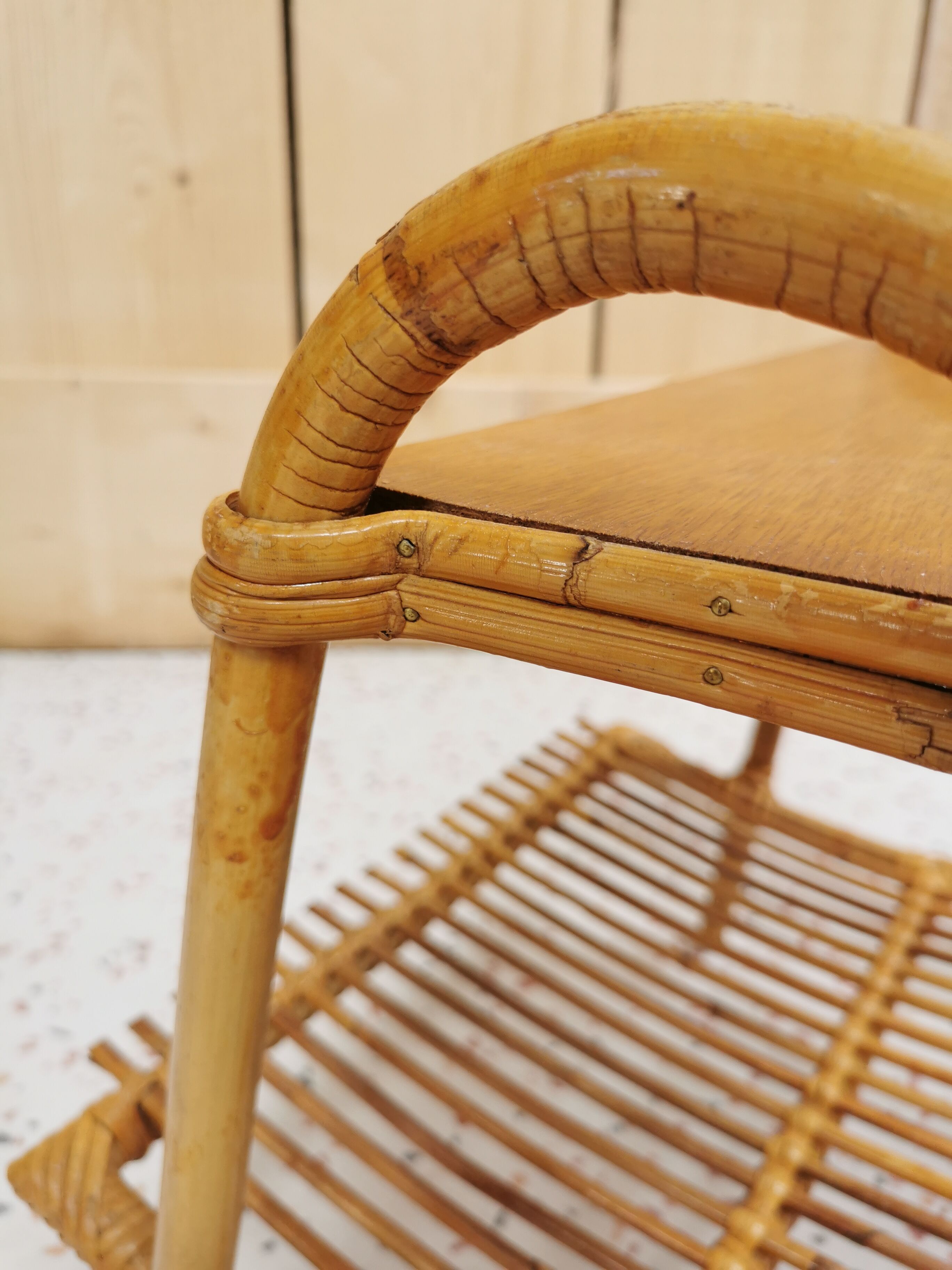 Rattan magazine door