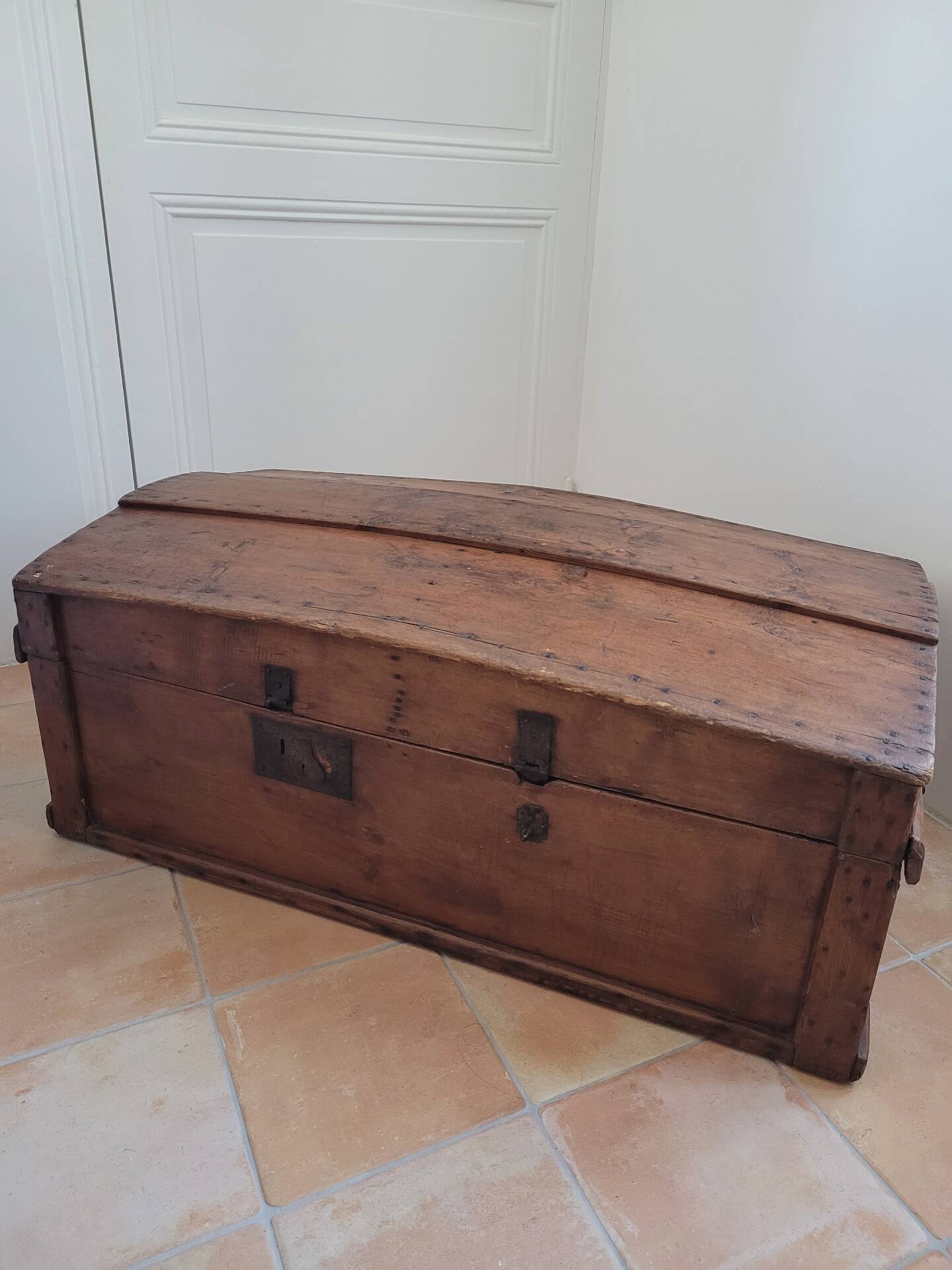 Grande malle en bois vintage