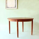 Scandinavian style in teak and veneer dining table