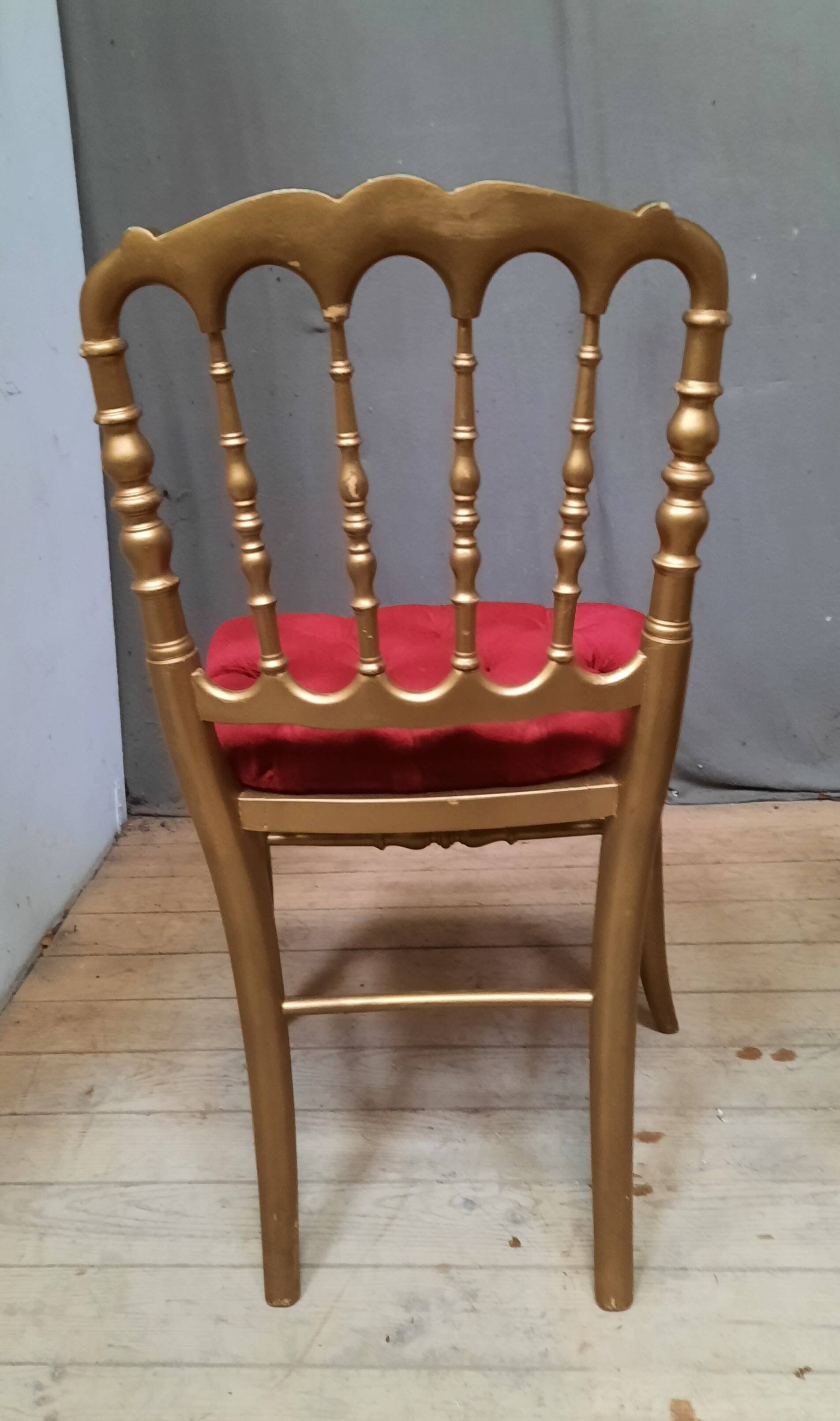 6 chaises de théâtre style Napoléon IIII