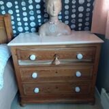 Old chest of drawers