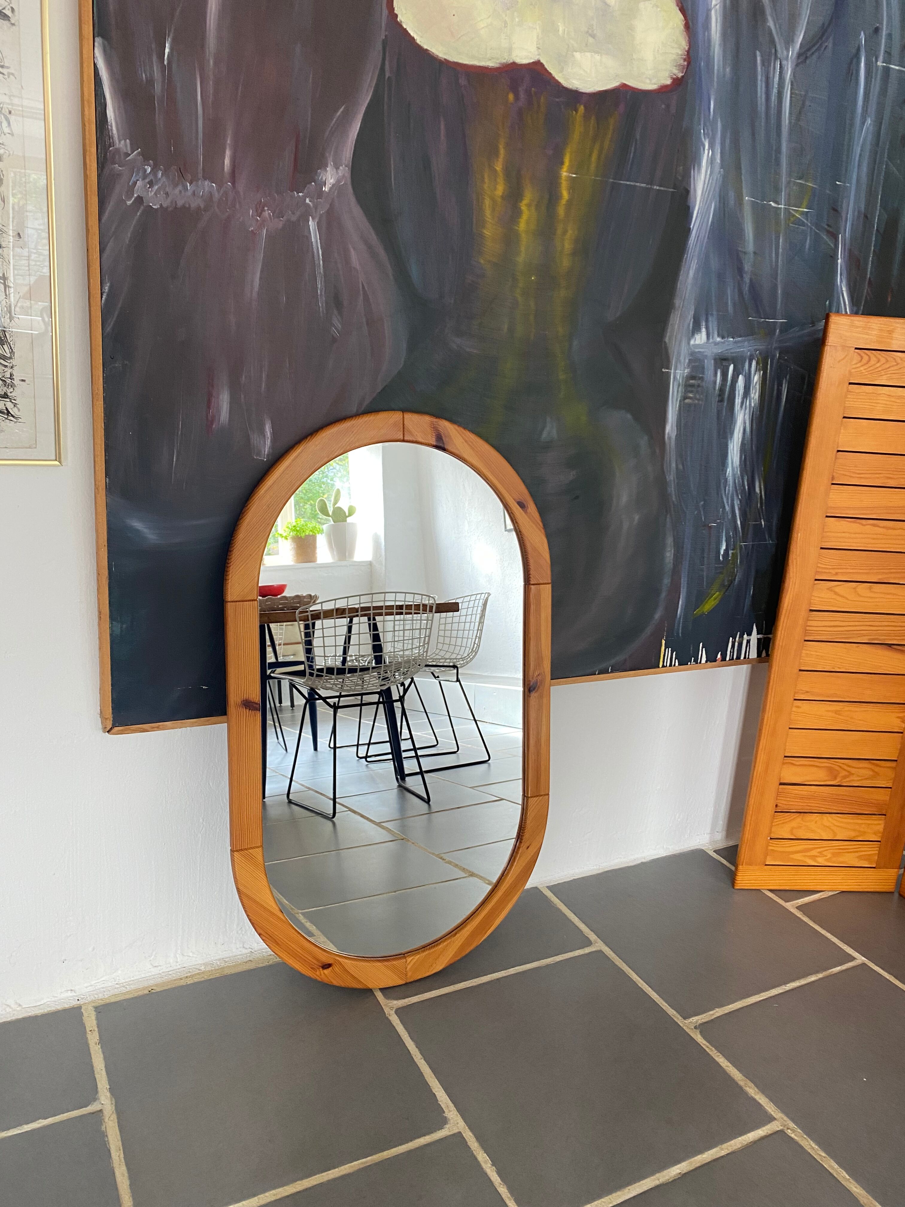 Oval mirror in vintage pine, 100x60 cm