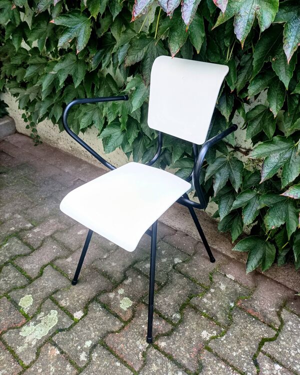 Fauteuil tubulaire par Jacques Hitier