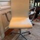 Oxford armchair Arne Jacobsen Fritz Hansen white leather swivel