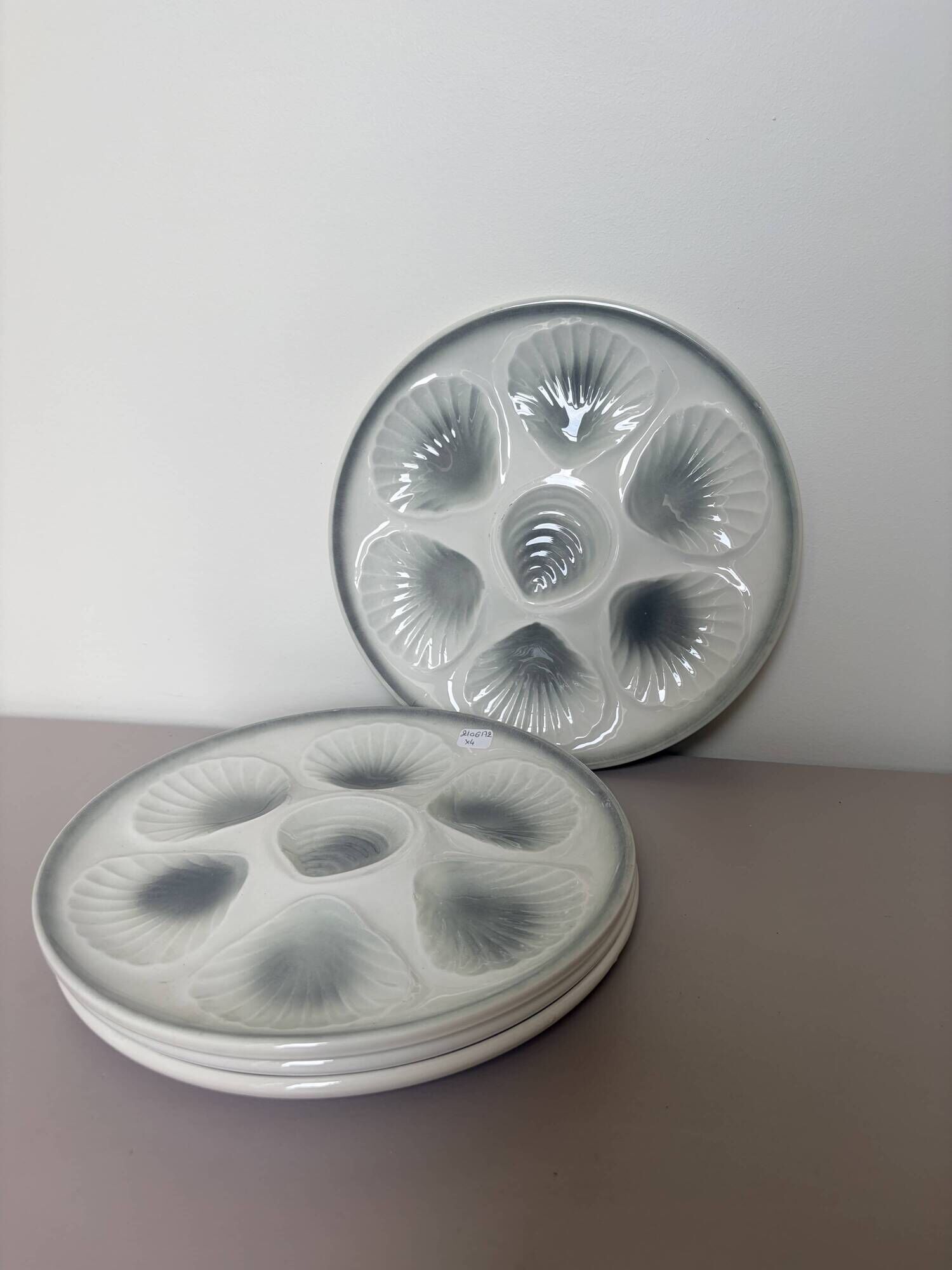 4 vintage oyster plates Moulin des Loups in porcelain 2106172