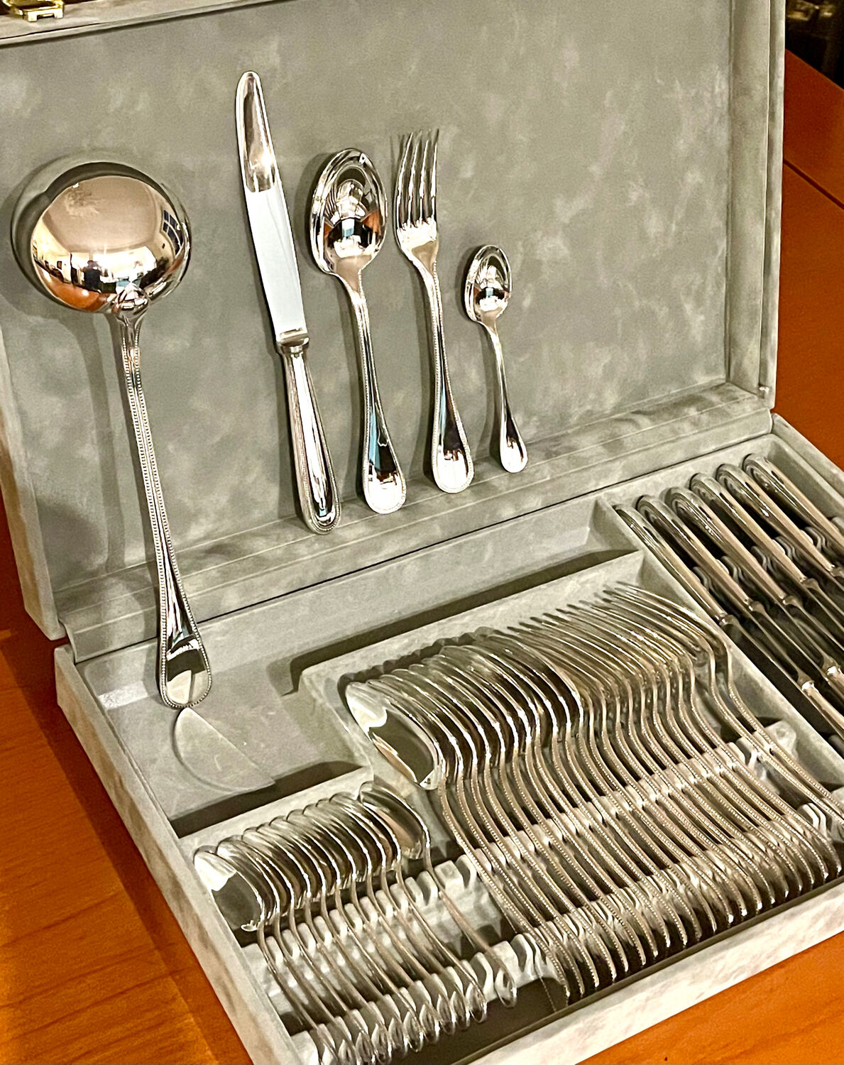 Christofle pearl flatware, 49 pieces, near mint condition