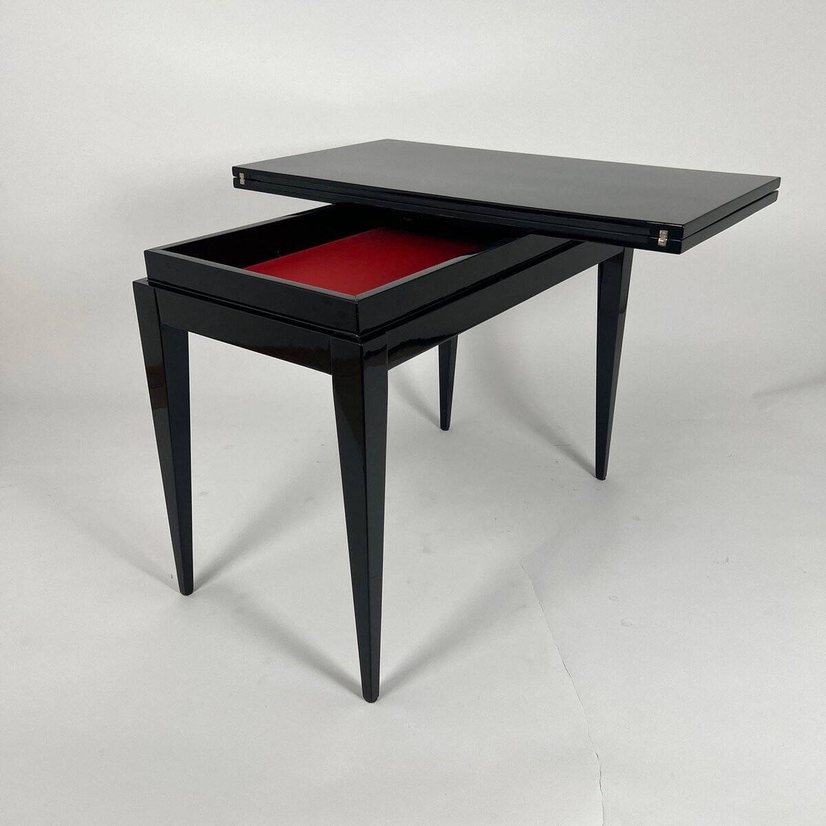 Art Deco Games Table in Black Lacquer, Red and Black Leather, France, 1930s