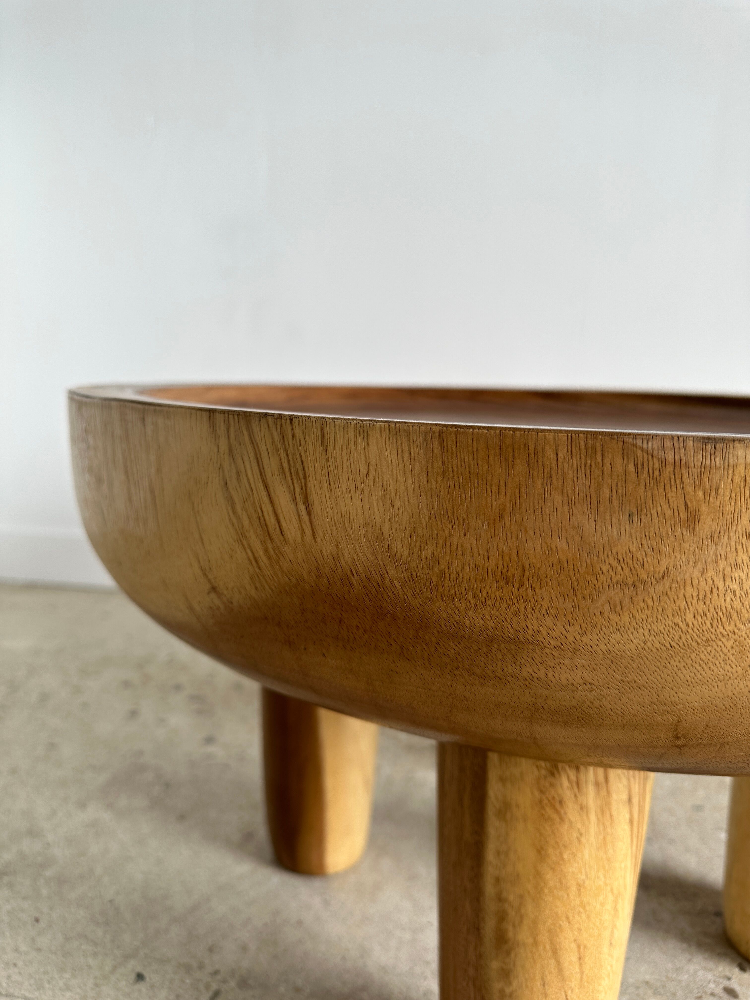 Coffee table, quadripod suar coffee table