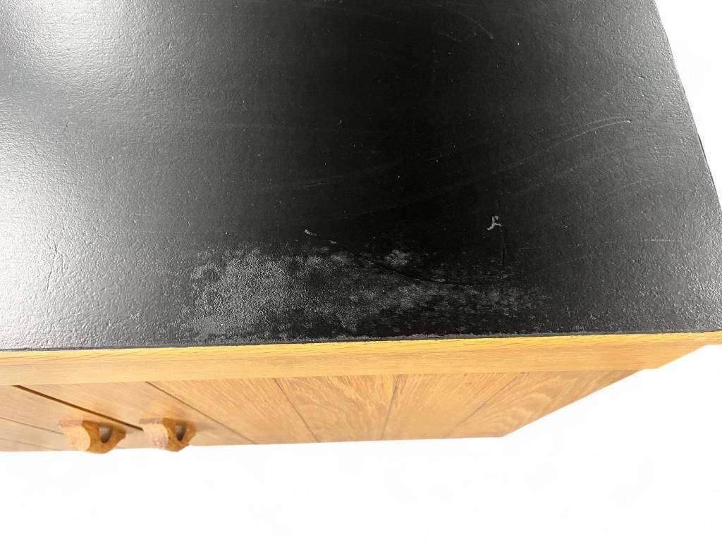 Vintage chest of drawers / cabinet with steel legs