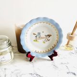 Children's plate in Limoges porcelain with cat motifs.
