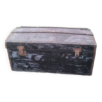 Wooden trunk