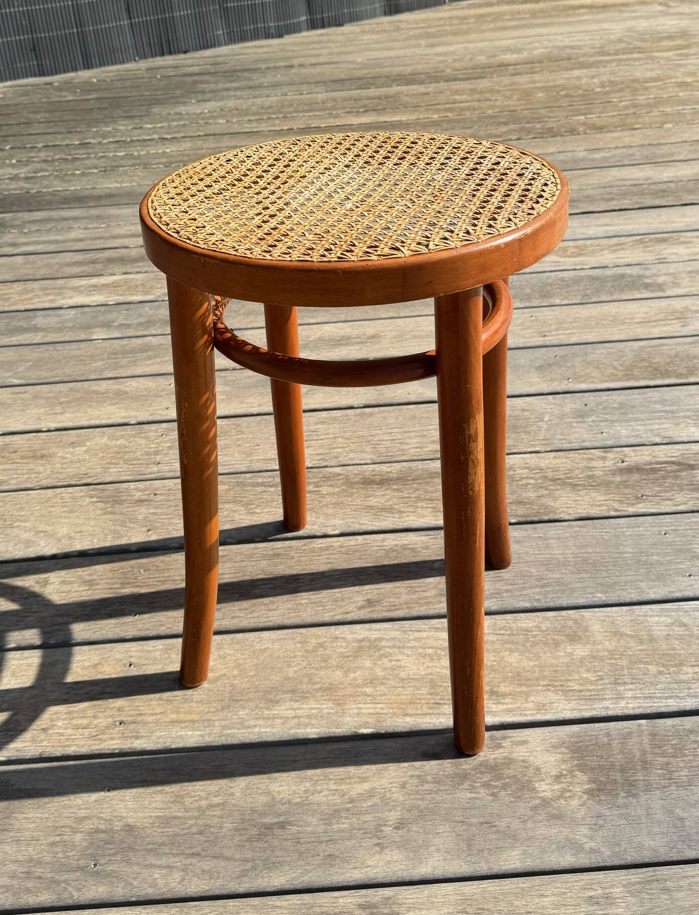 Bistro stool