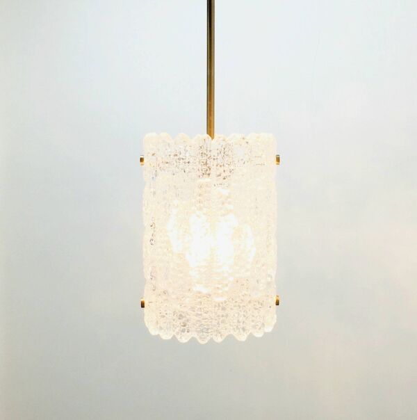 Plafonnier scandinave en cristal et laiton, style milieu du siècle, par C.Fagerlund