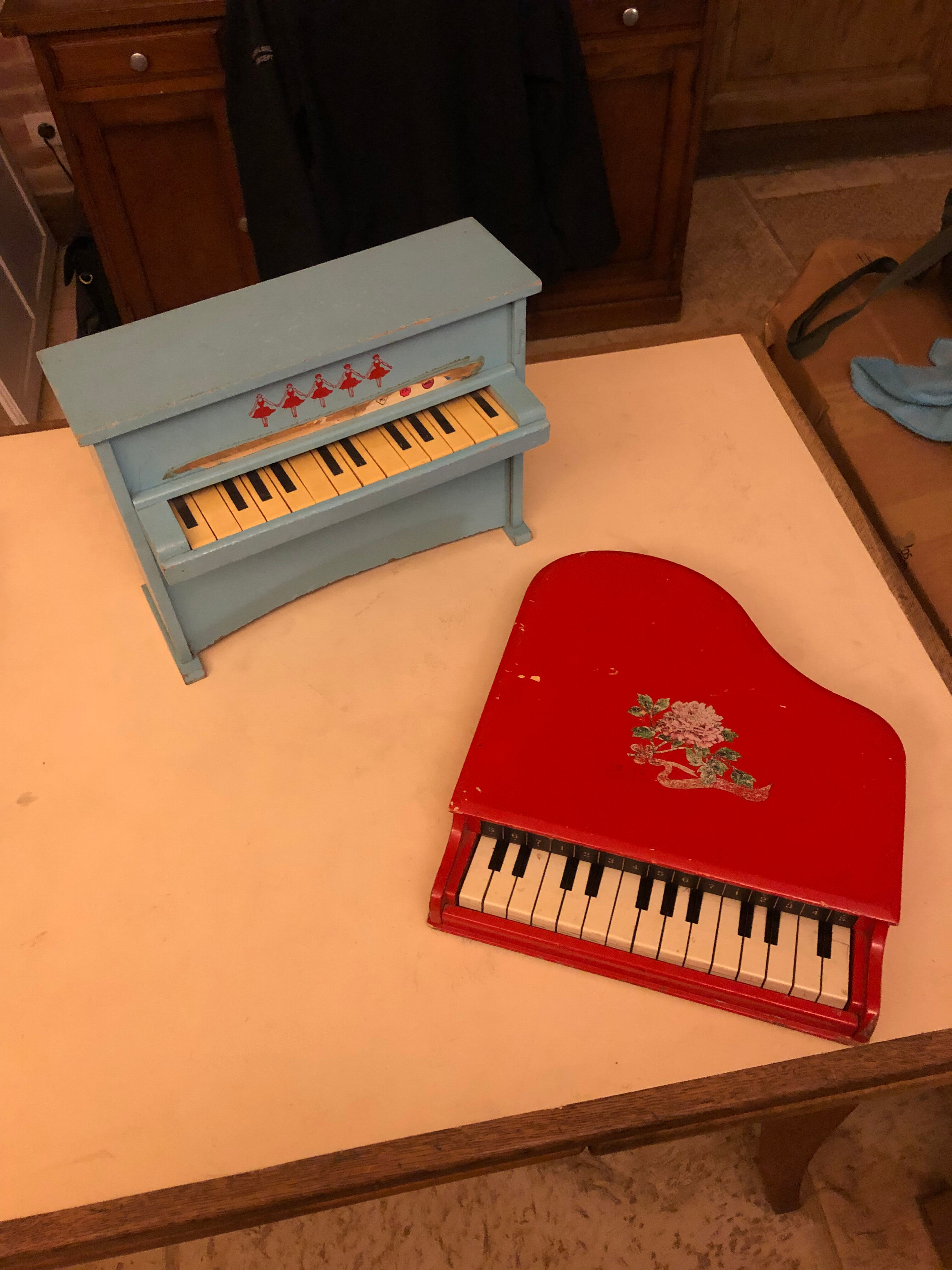 Piano jouet ancien