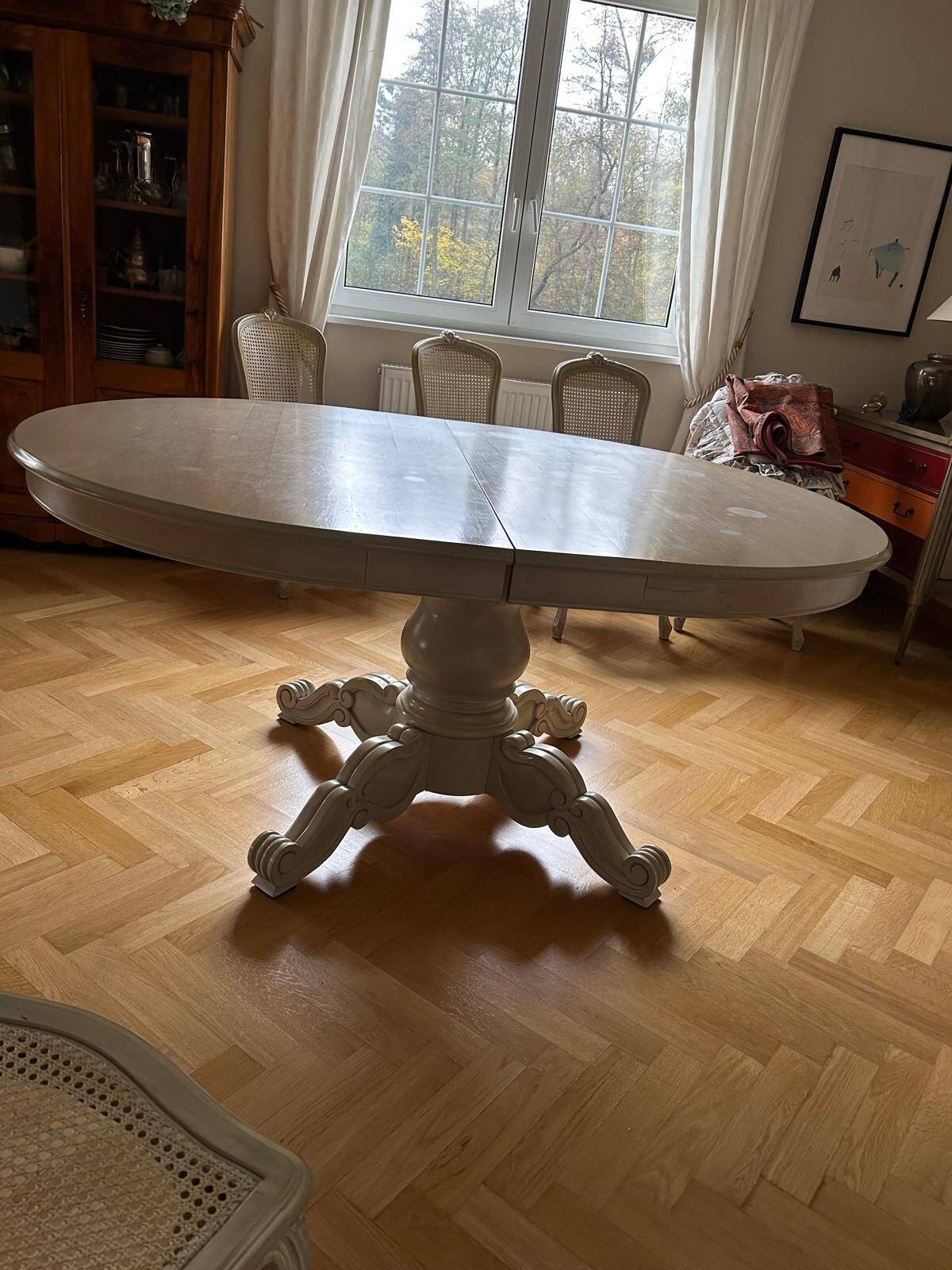 Table pied central