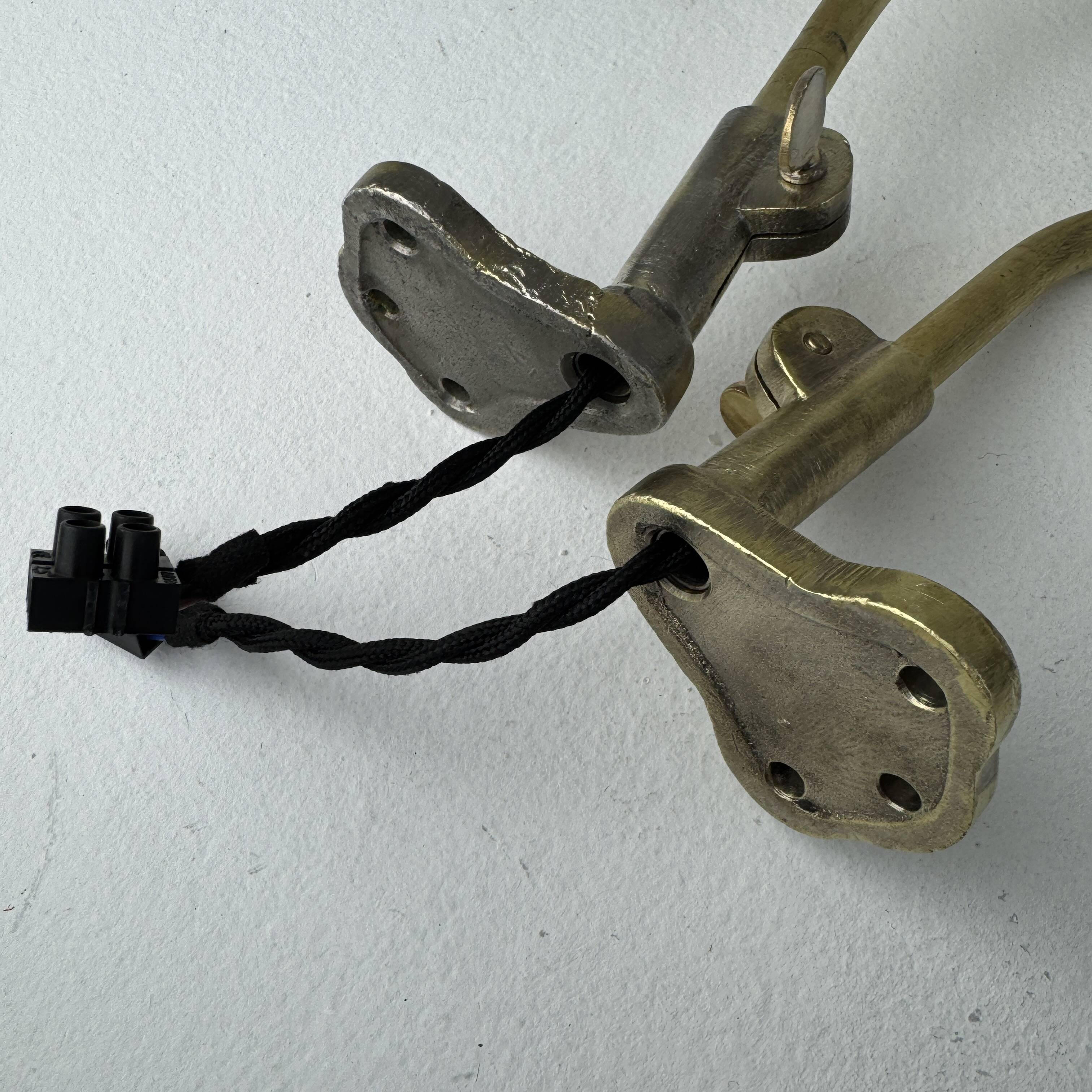 Pair of old workshop wall lights "Beunza"