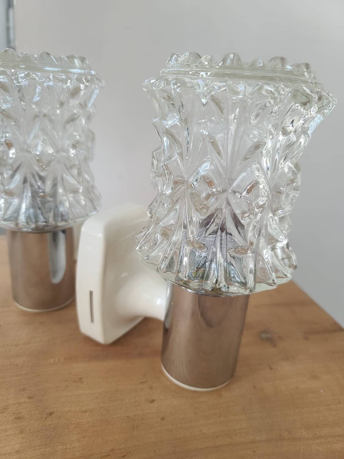 Paire d'applique en cristal, années 1970