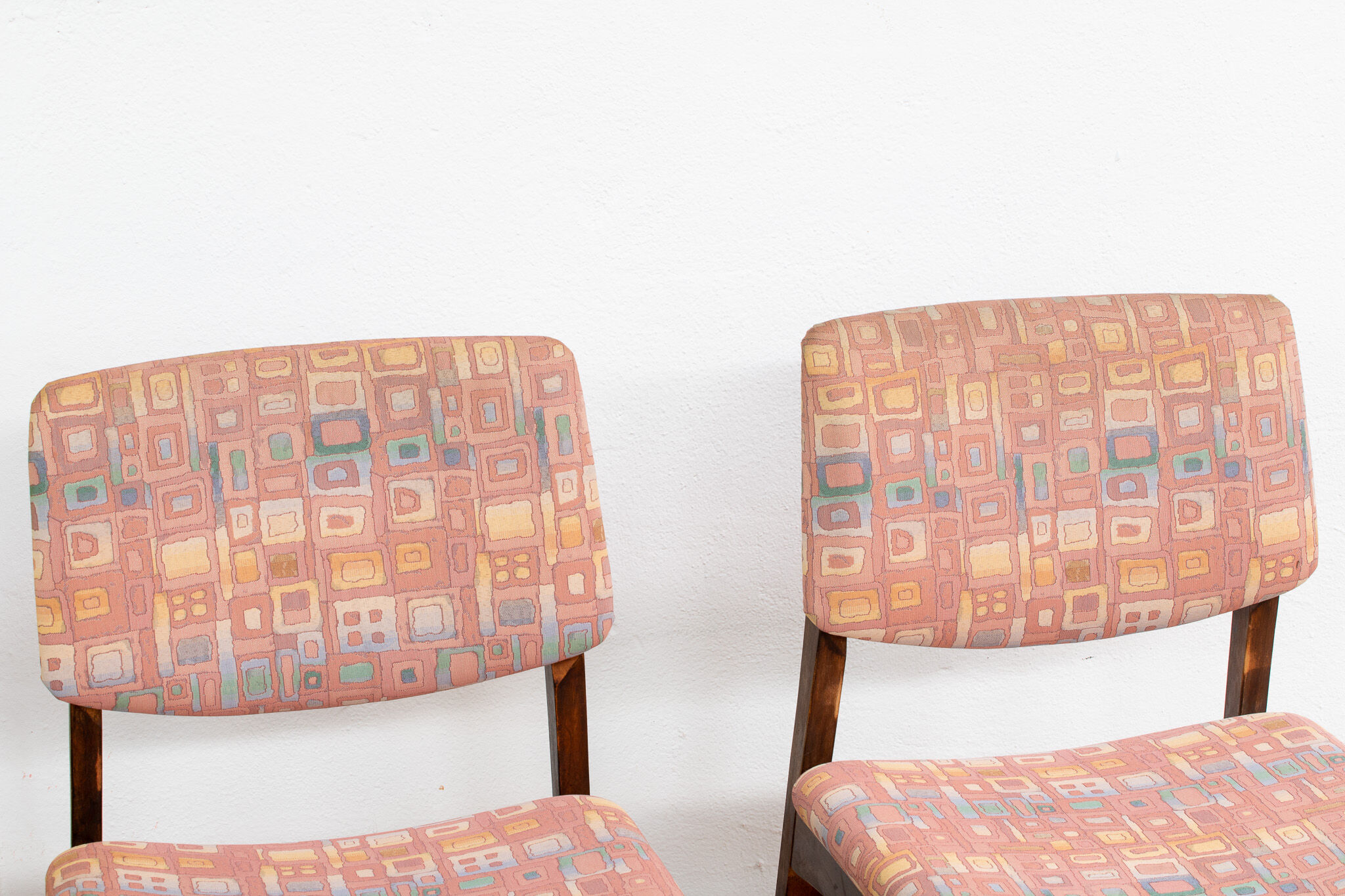 Chaises scandinaves  47 cm