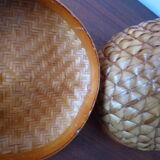 Apple box made of vegetable fibre