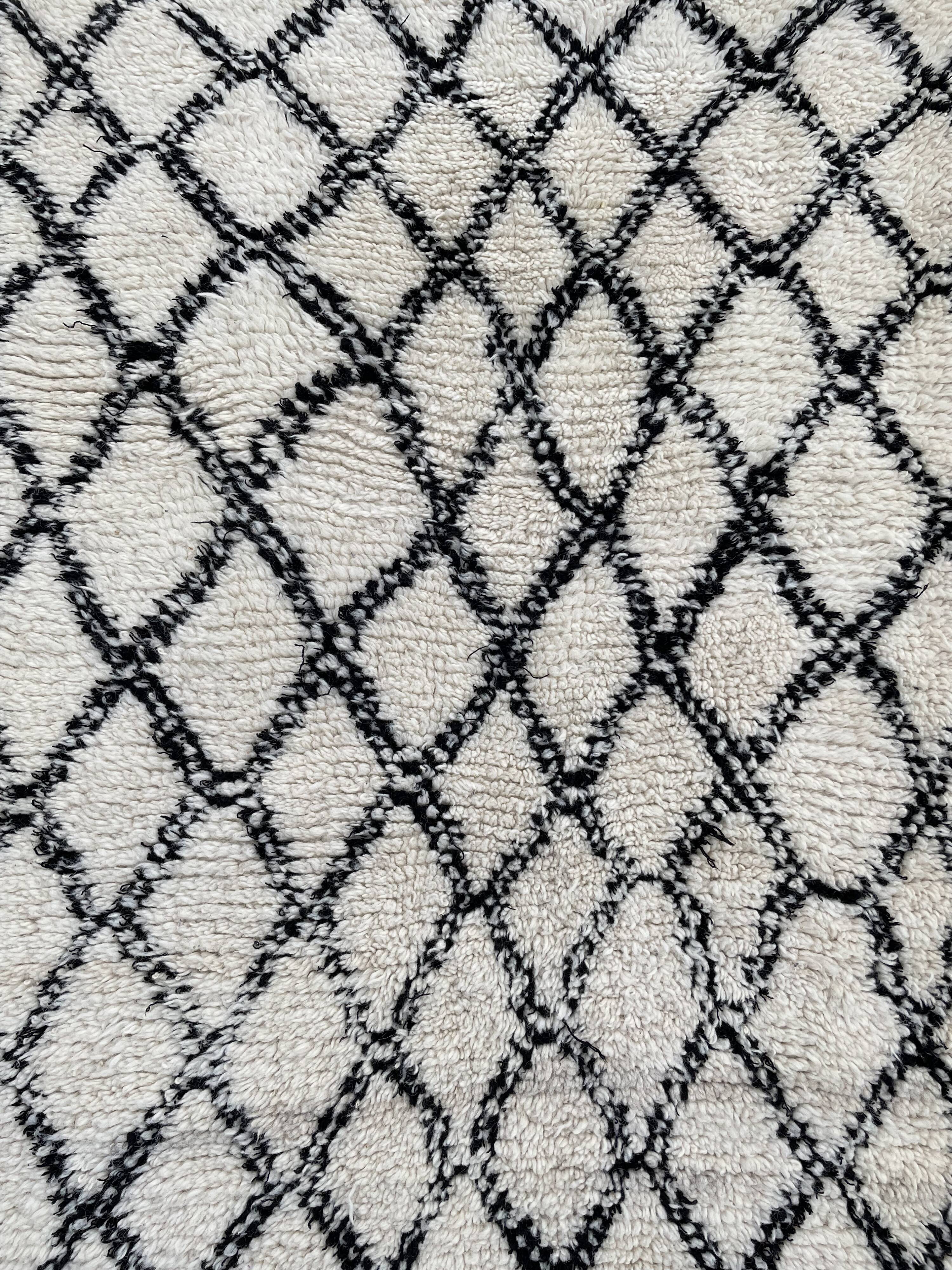 Carpet berbere beni ouarain 115x200 cm