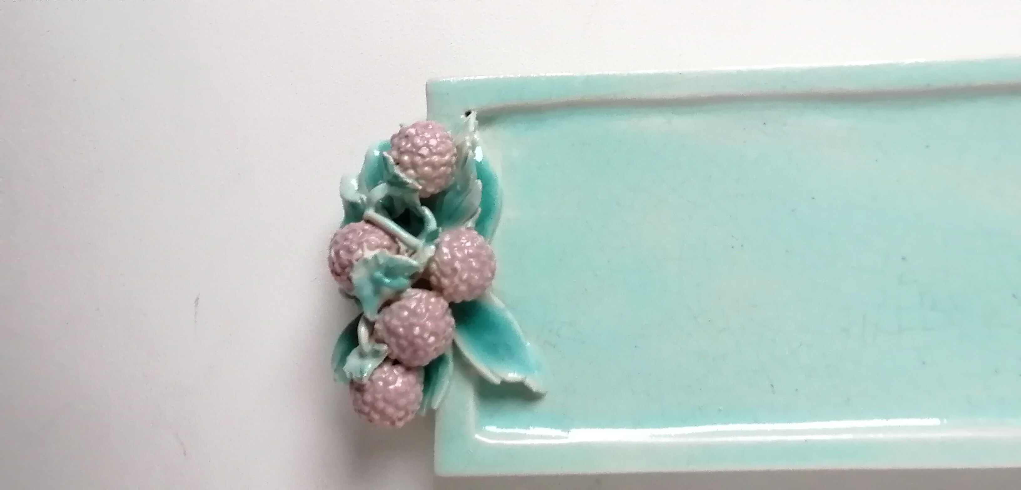 Keramos Sèvres slurry cake dish