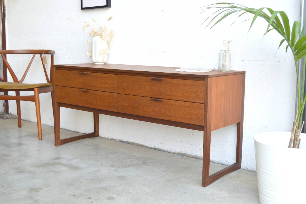 Enfilade console scandinave 137cm