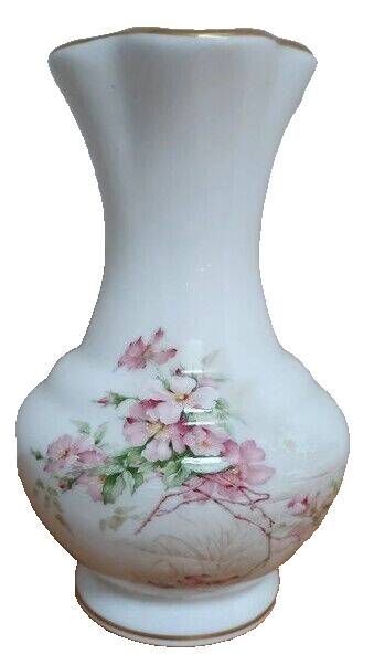 Limoges porcelain vase with floral decoration
