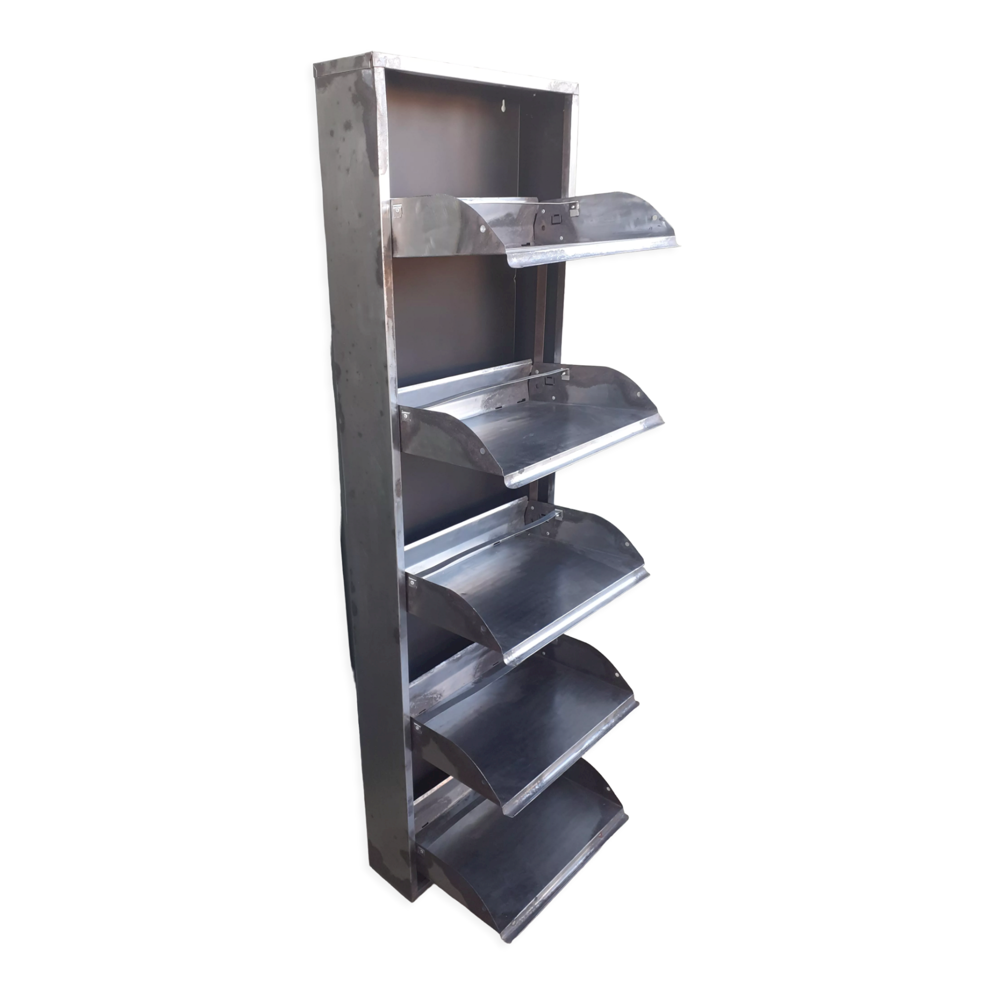 Metal shoe cabinet