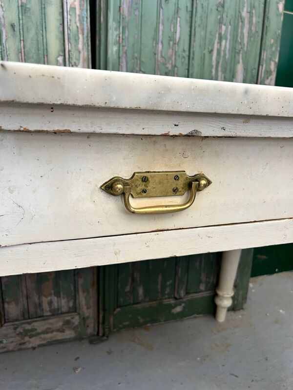 Table de cuisine en bois et marbre de Carrare
