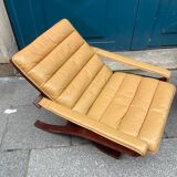 Paire de fauteuils pliants en cuir palissandre