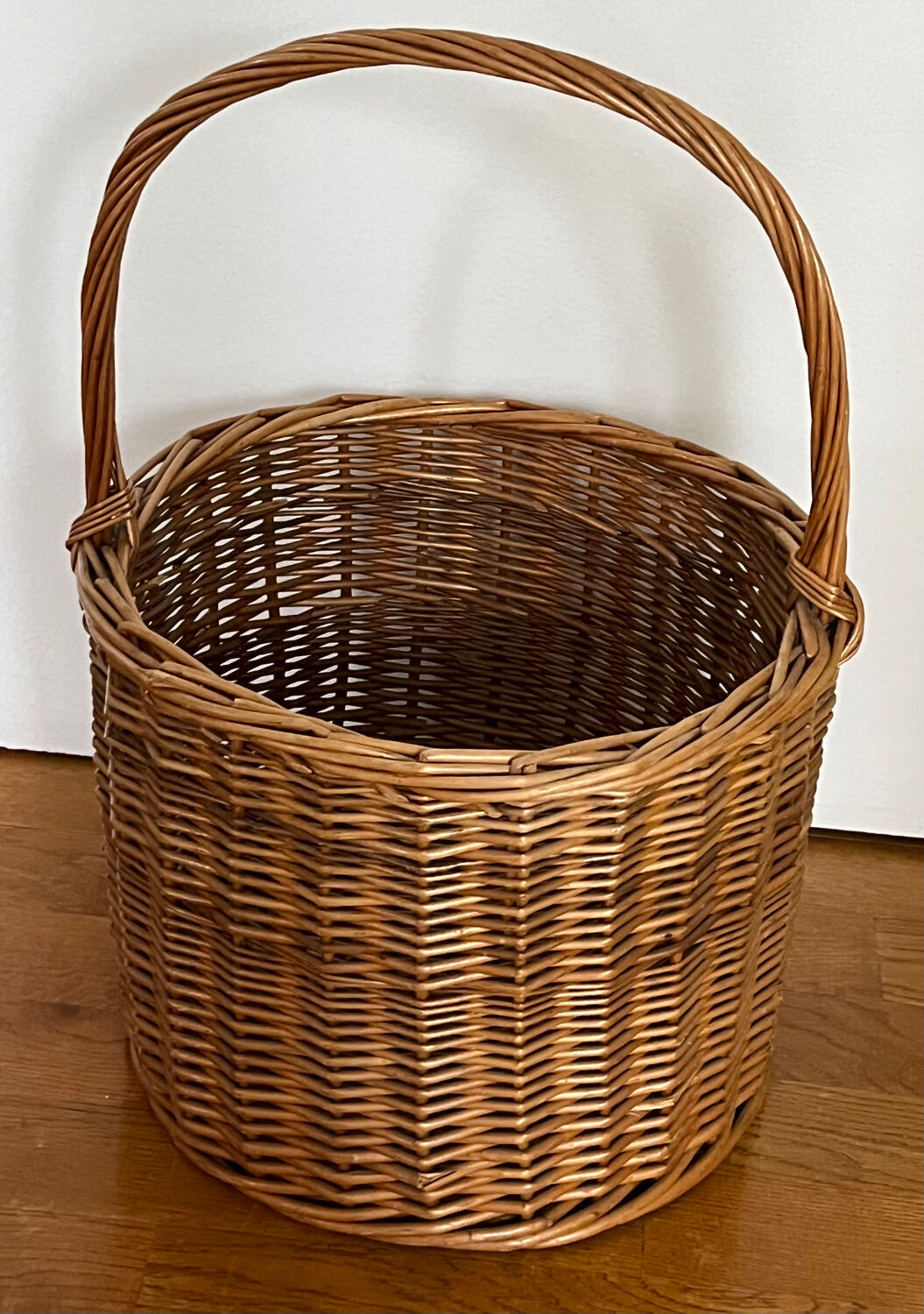 Wicker basket