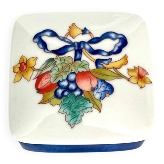Porcelain Box or Candy Box - Bernardaud, Borghese Model