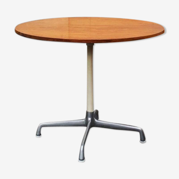 Table ronde Charles Eames