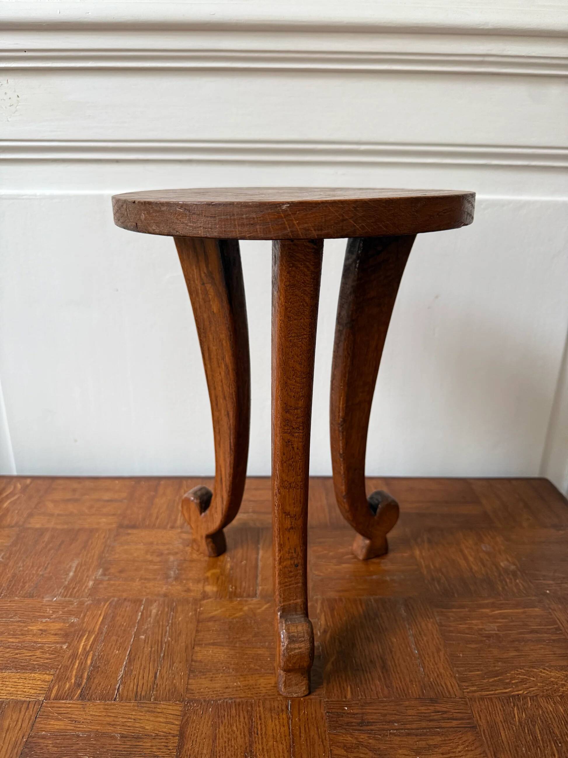 Vintage wooden side table / stool