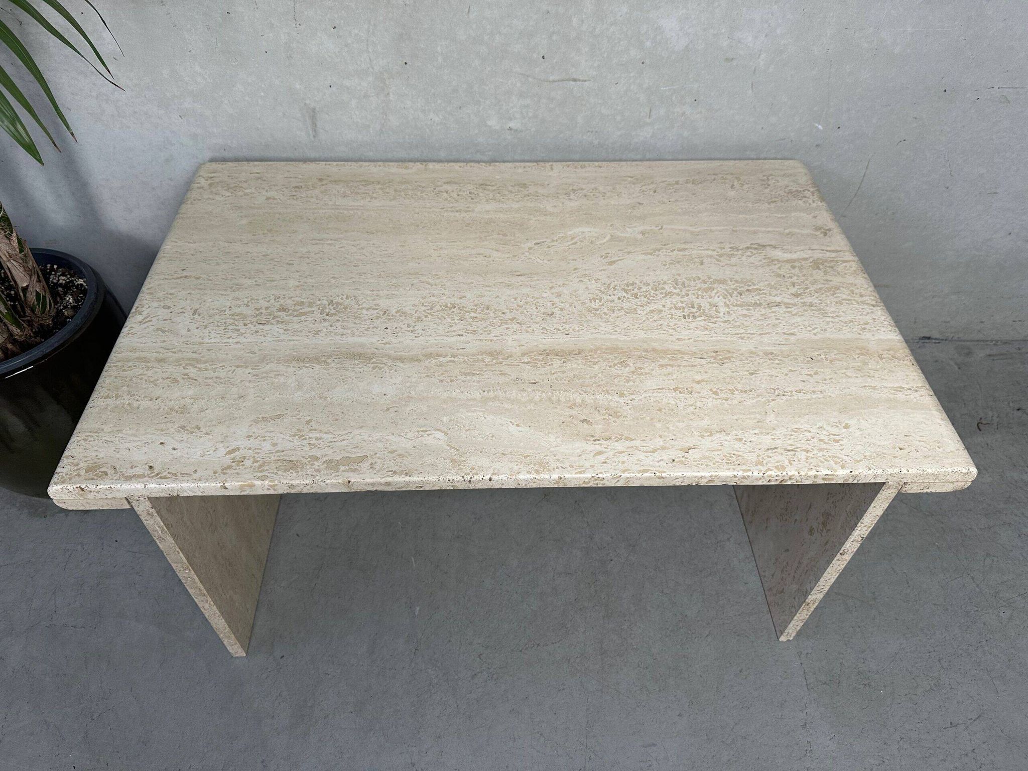 Table d'appoint en travertin vintage
